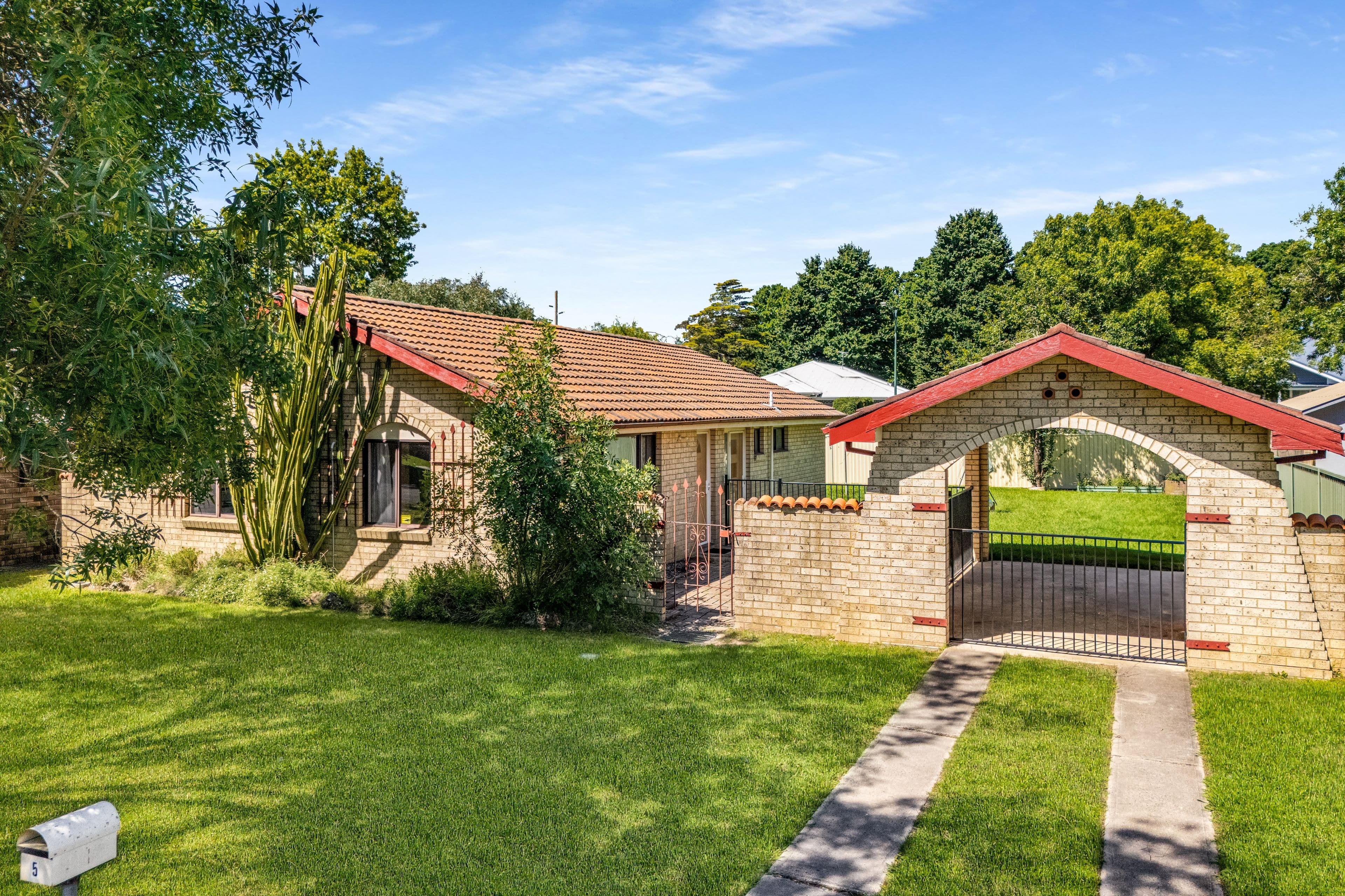 5 Merrett Drive, Moss Vale NSW 2577, Moss Vale - Image 1