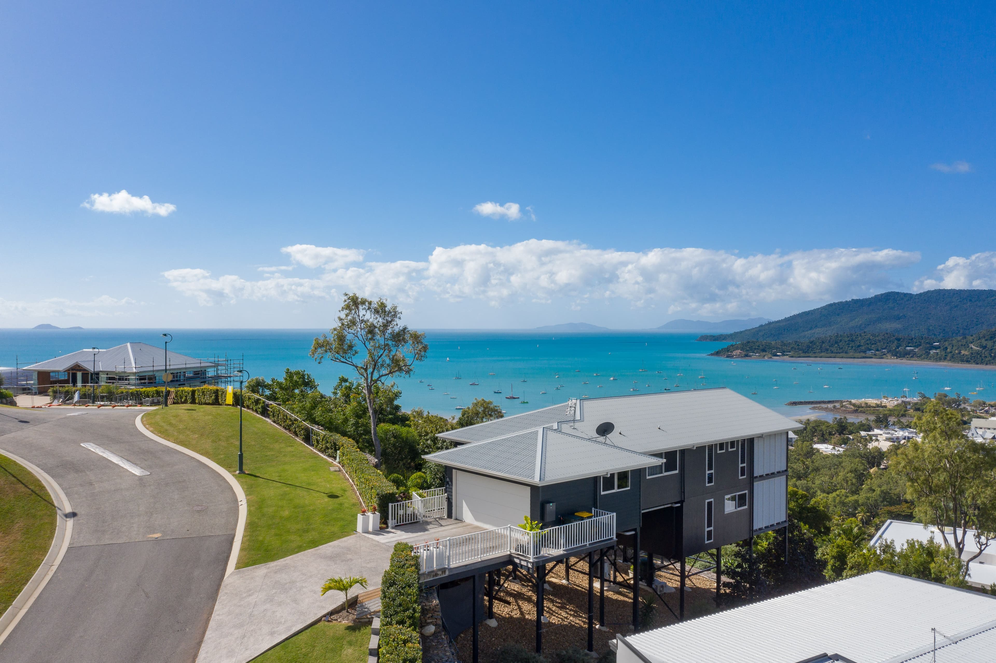 46 Seaview Drive, Airlie Beach QLD 4802, Airlie Beach - Thumbnail 2