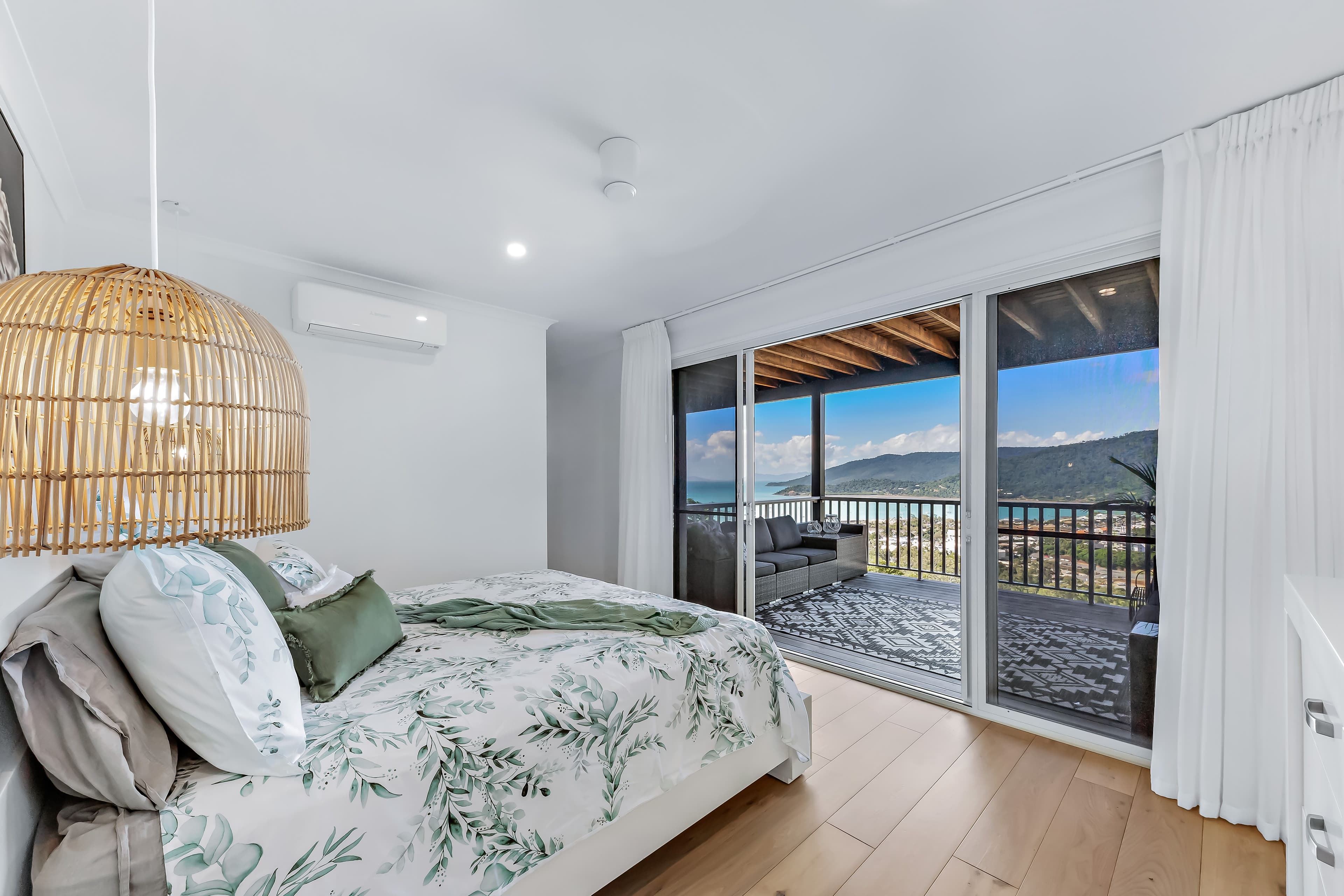 46 Seaview Drive, Airlie Beach QLD 4802, Airlie Beach - Thumbnail 4
