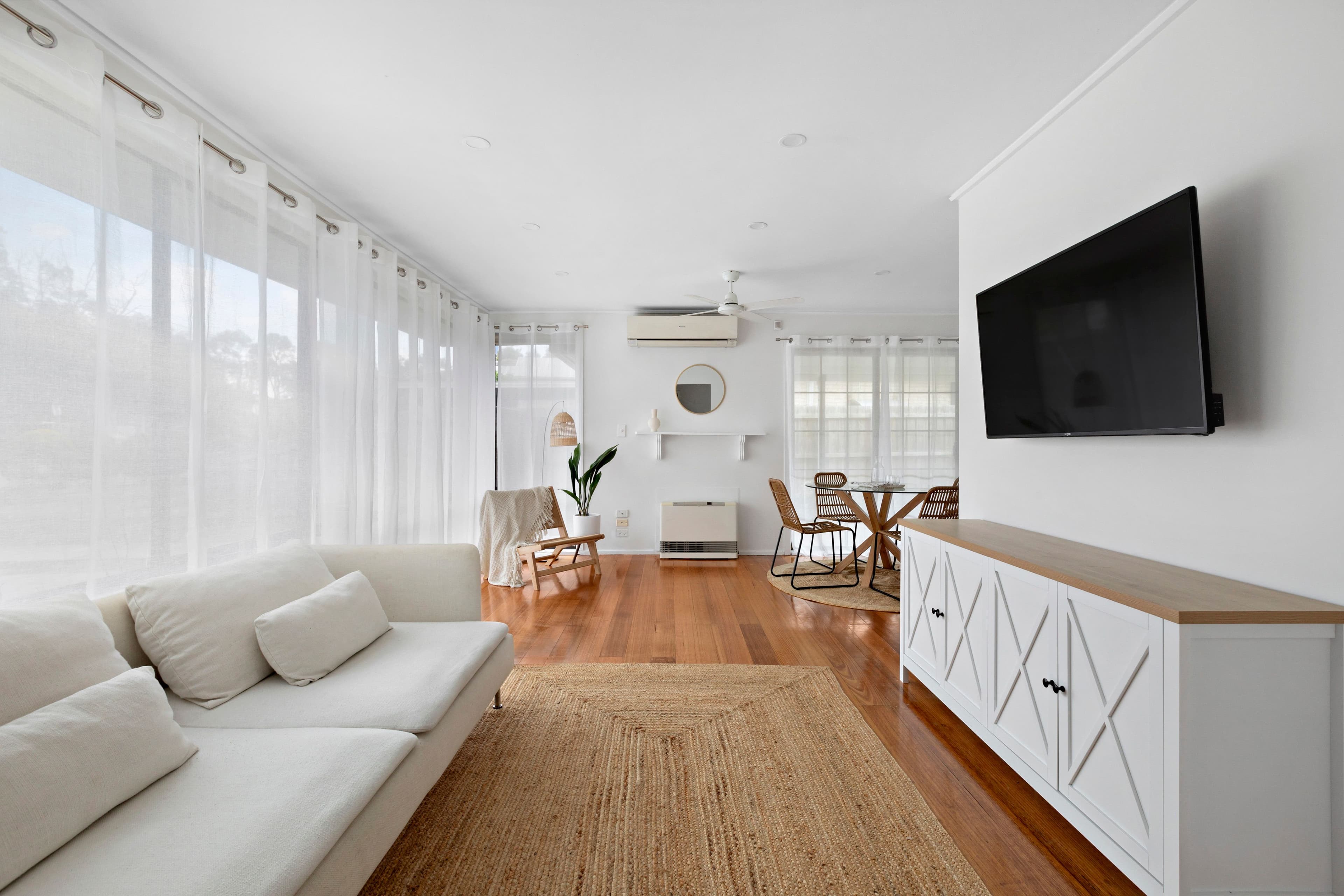 18 Belar Avenue, Frankston VIC 3199, Frankston - Thumbnail 2