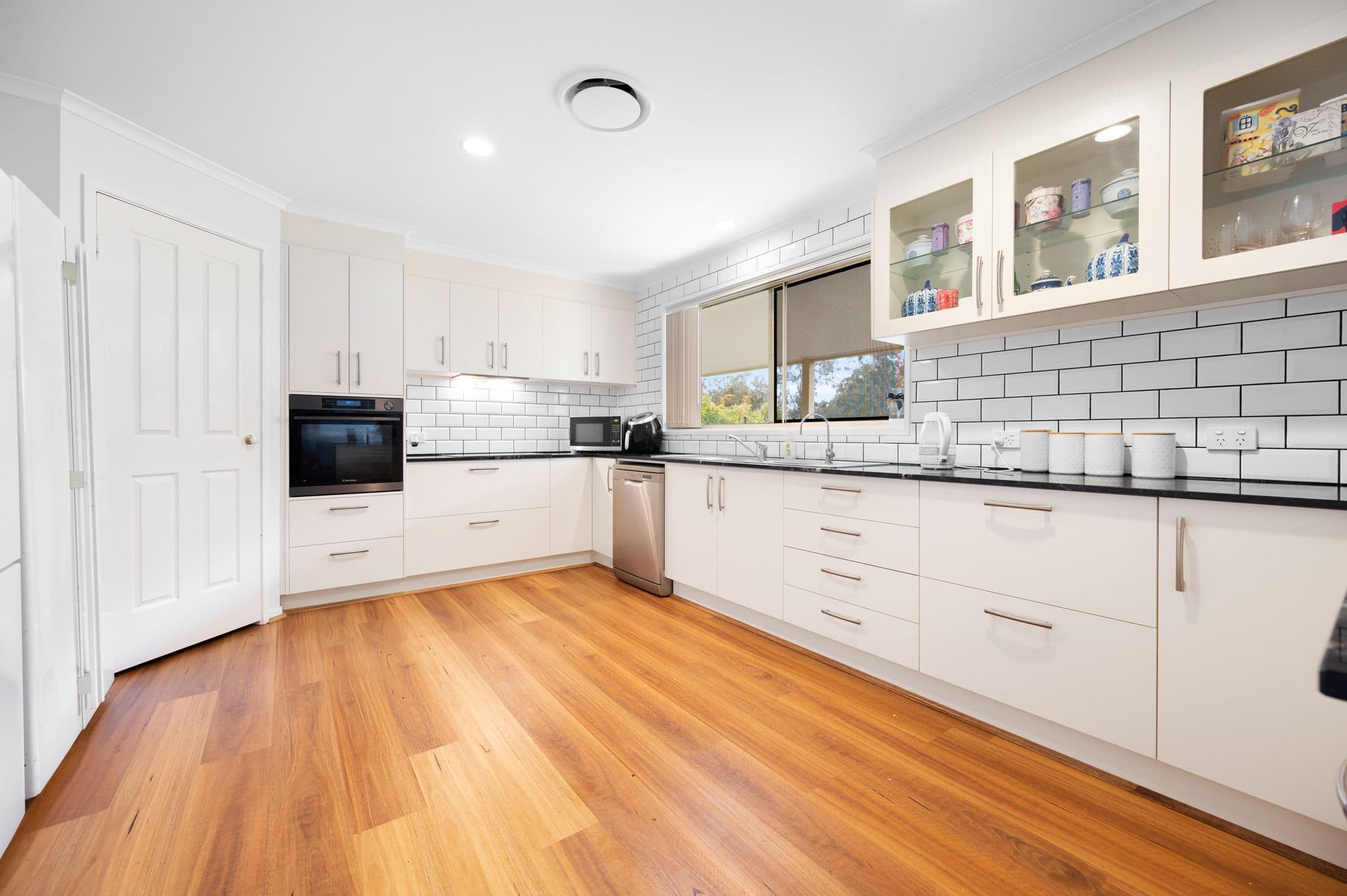 30 Rivertree Avenue, Helensvale QLD 4212, Helensvale - Thumbnail 3