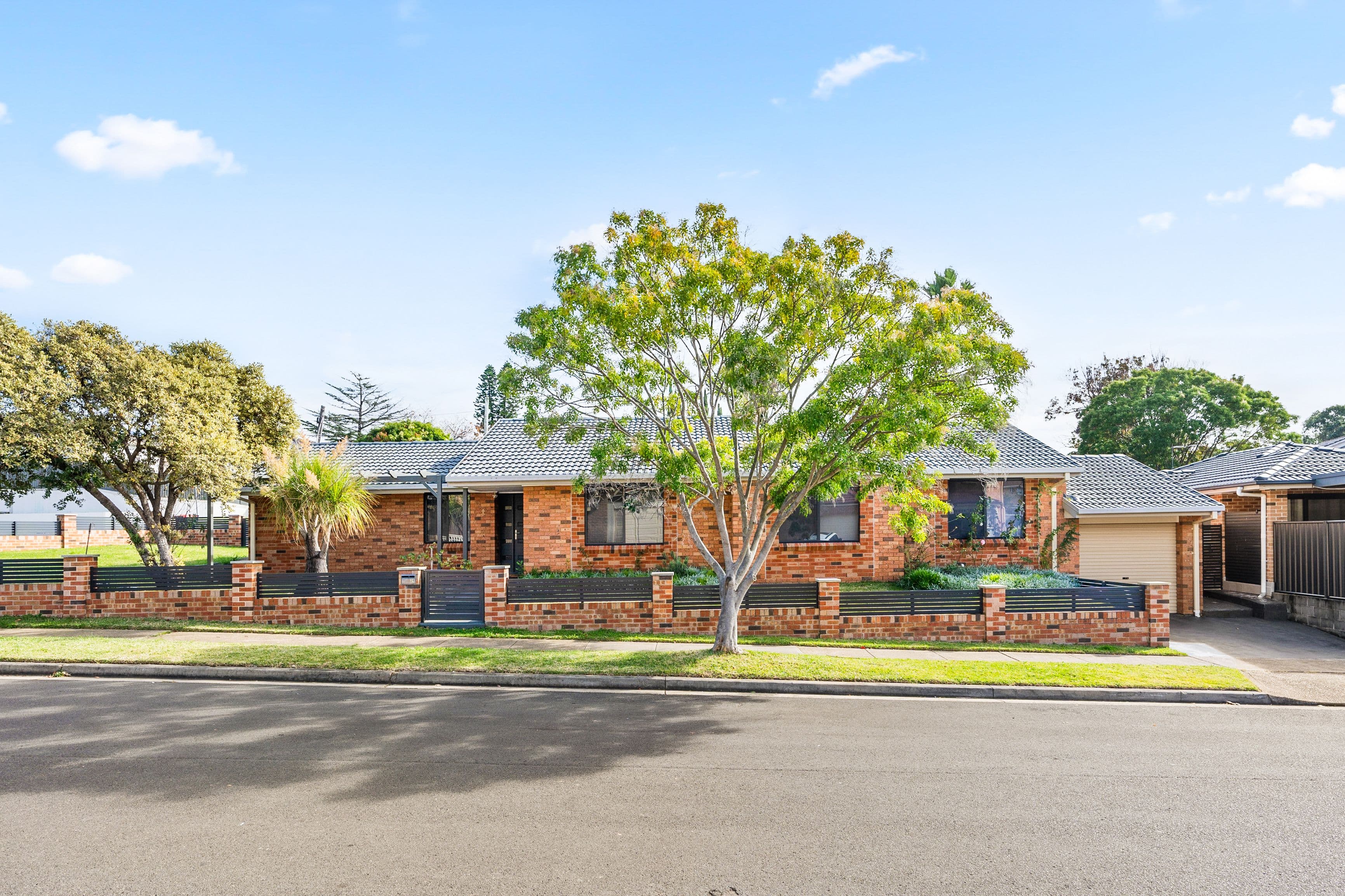 29 Weeroona Road, Edensor Park NSW 2176, Edensor Park - Image 1
