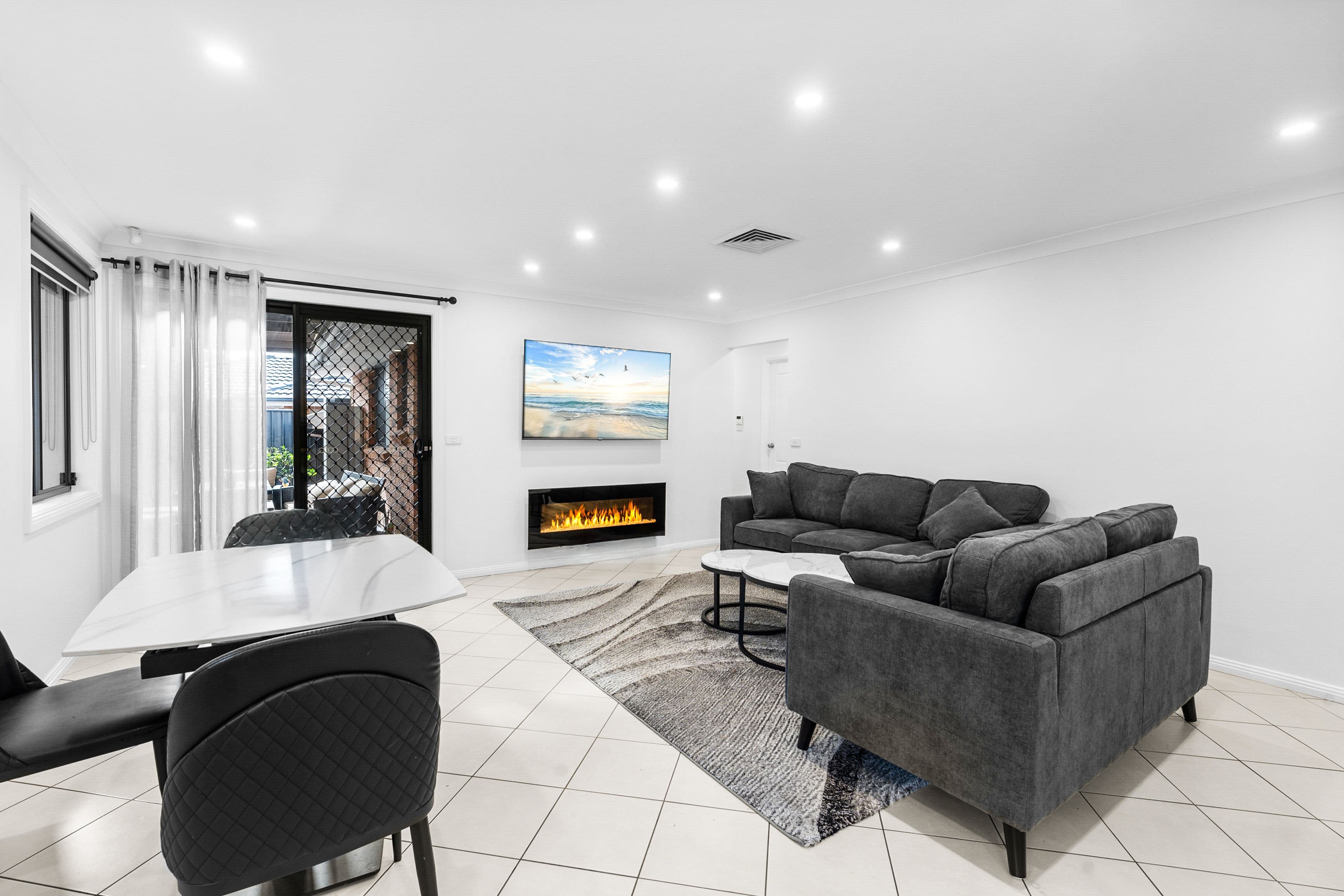 29 Weeroona Road, Edensor Park NSW 2176, Edensor Park - Thumbnail 2
