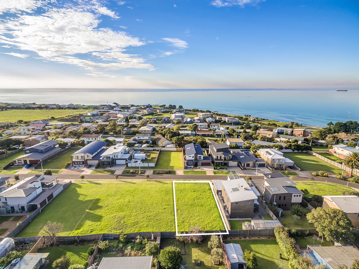 24 Amalfi Way, Indented Head VIC 3223, Indented Head - Thumbnail 3