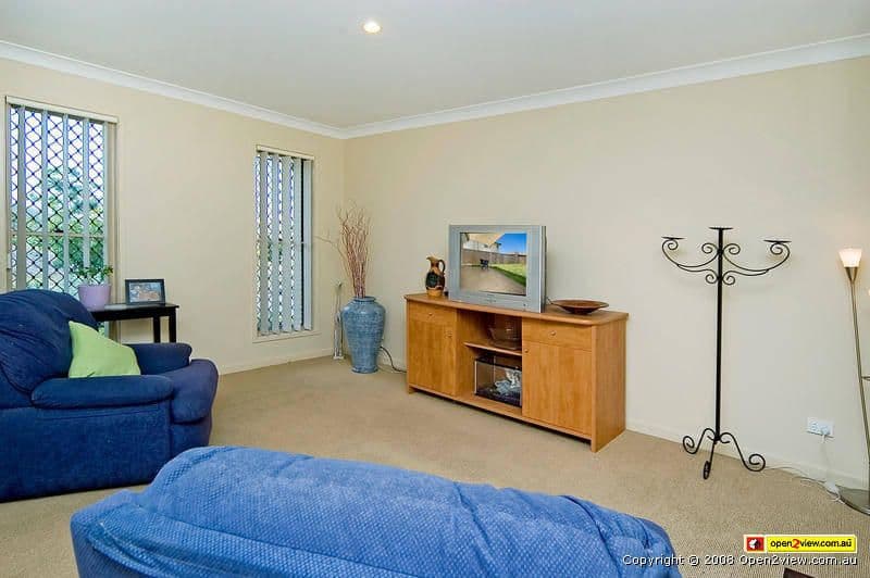 28 Witheren Circuit, PACIFIC PINES QLD 4211, Pacific Pines - Thumbnail 8