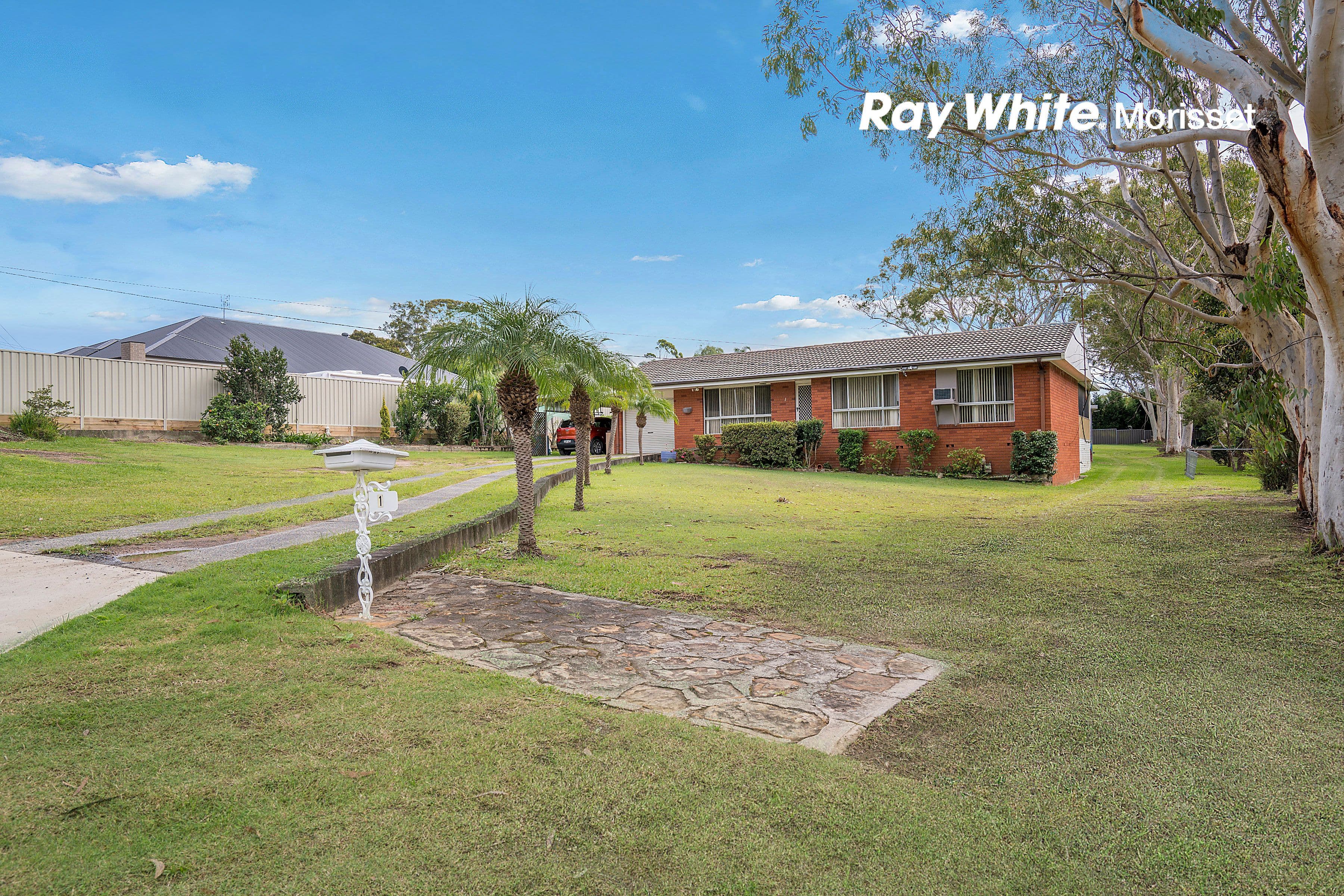1 Trinity Point Drive, Morisset Park - Thumbnail 2