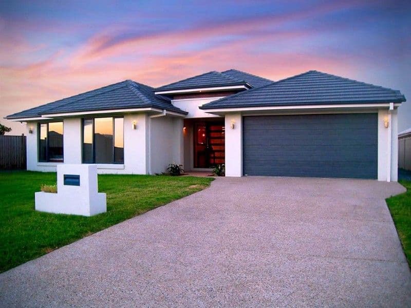 19 Lanier Close, OXENFORD QLD 4210, Oxenford - Image 1