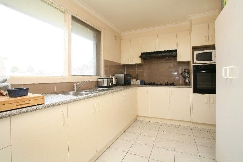 190 James Cook Drive, ENDEAVOUR HILLS VIC 3802, Endeavour Hills - Thumbnail 4