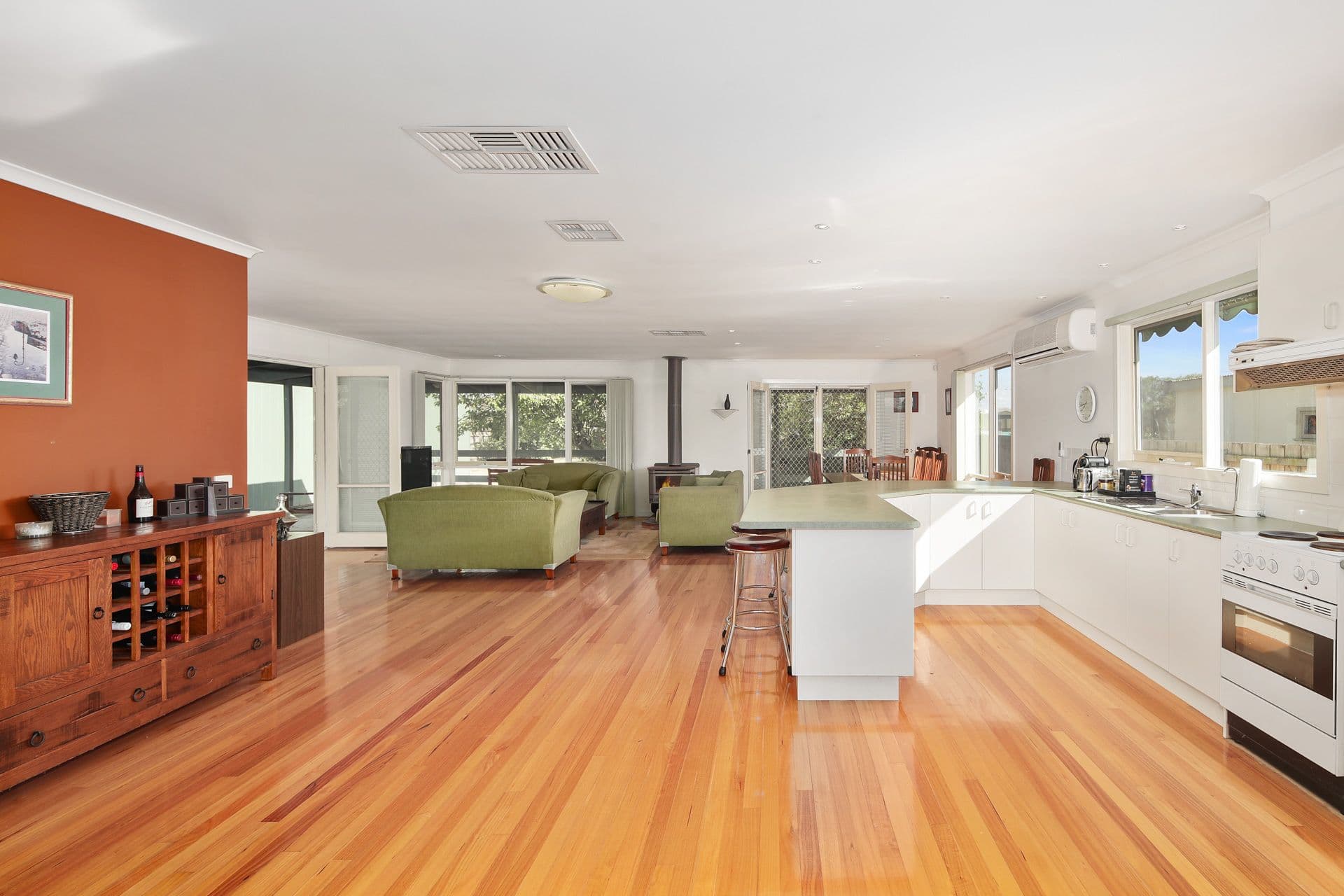 22 Grandview Grove, Cowes VIC 3922, Cowes - Thumbnail 2