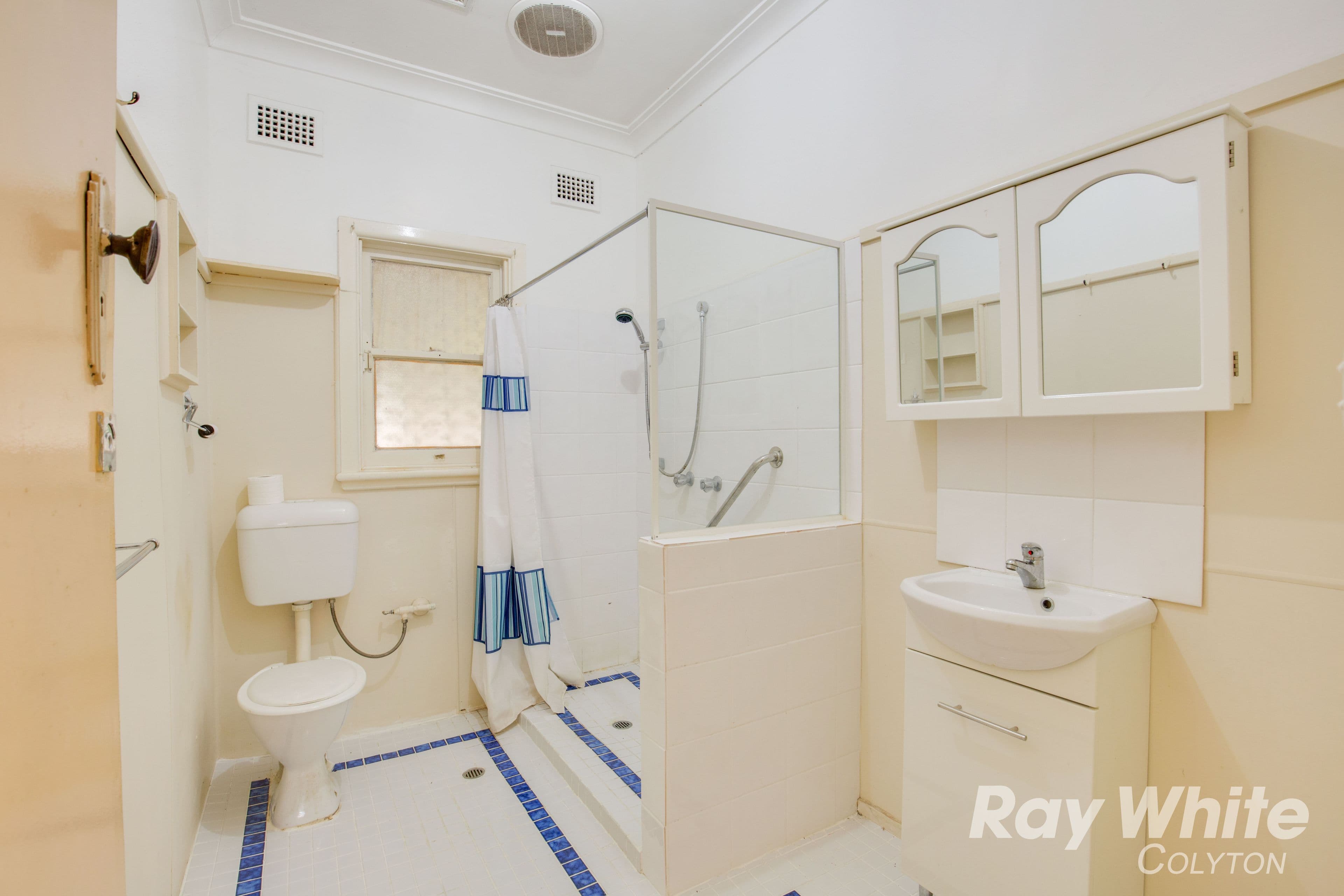 84 Carpenter Street, Colyton - Thumbnail 5