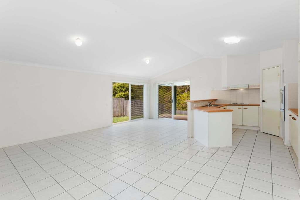 22 Hawkes Avenue, Arana Hills QLD 4054, Arana Hills - Thumbnail 5