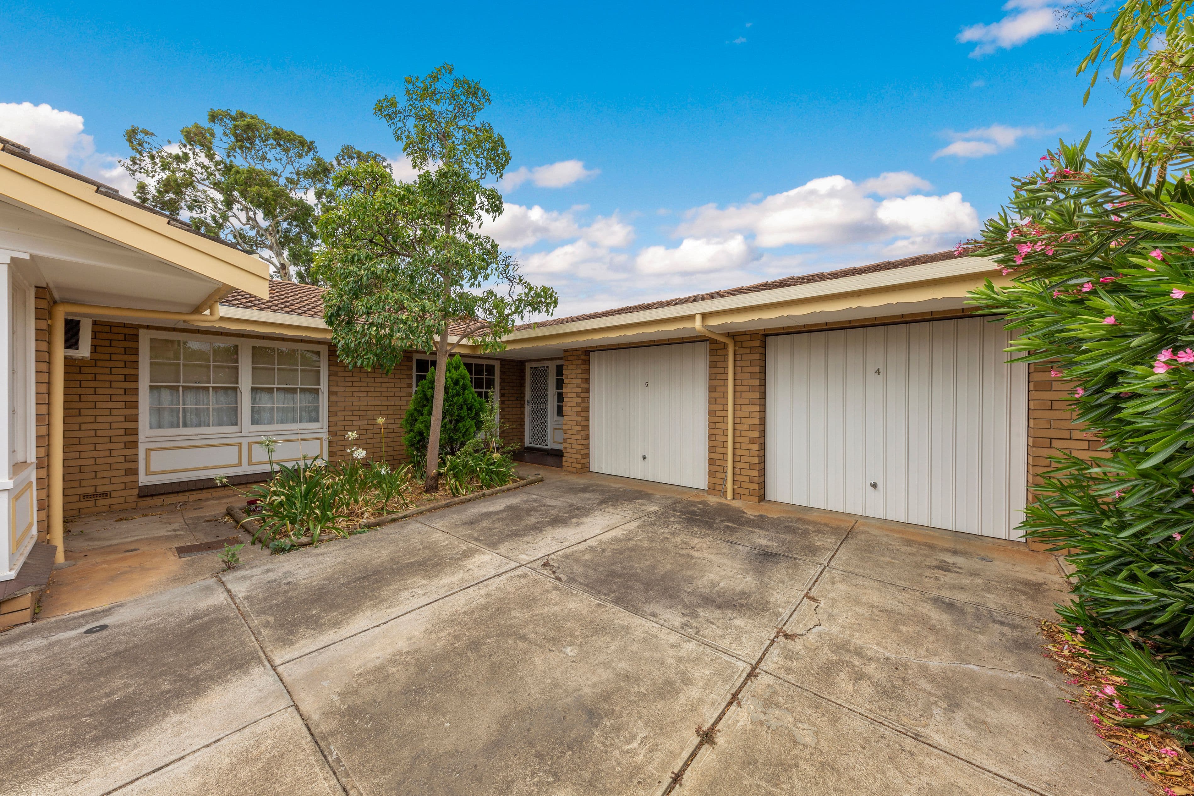 16 Peroomba Avenue, Kensington Gardens SA 5068, Kensington Gardens - Image 1