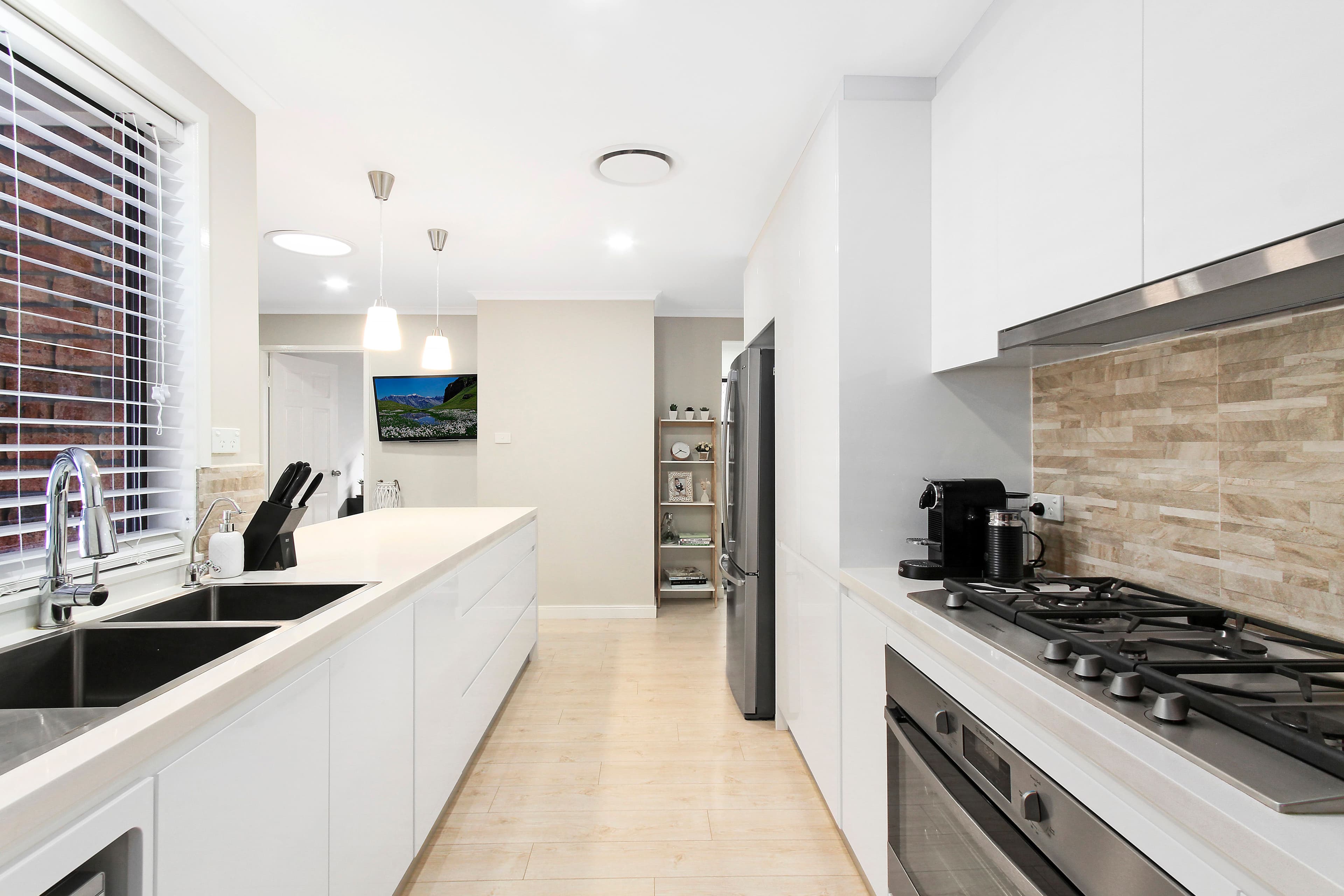 44 Glen Elgin Crescent, Edensor Park - Thumbnail 3