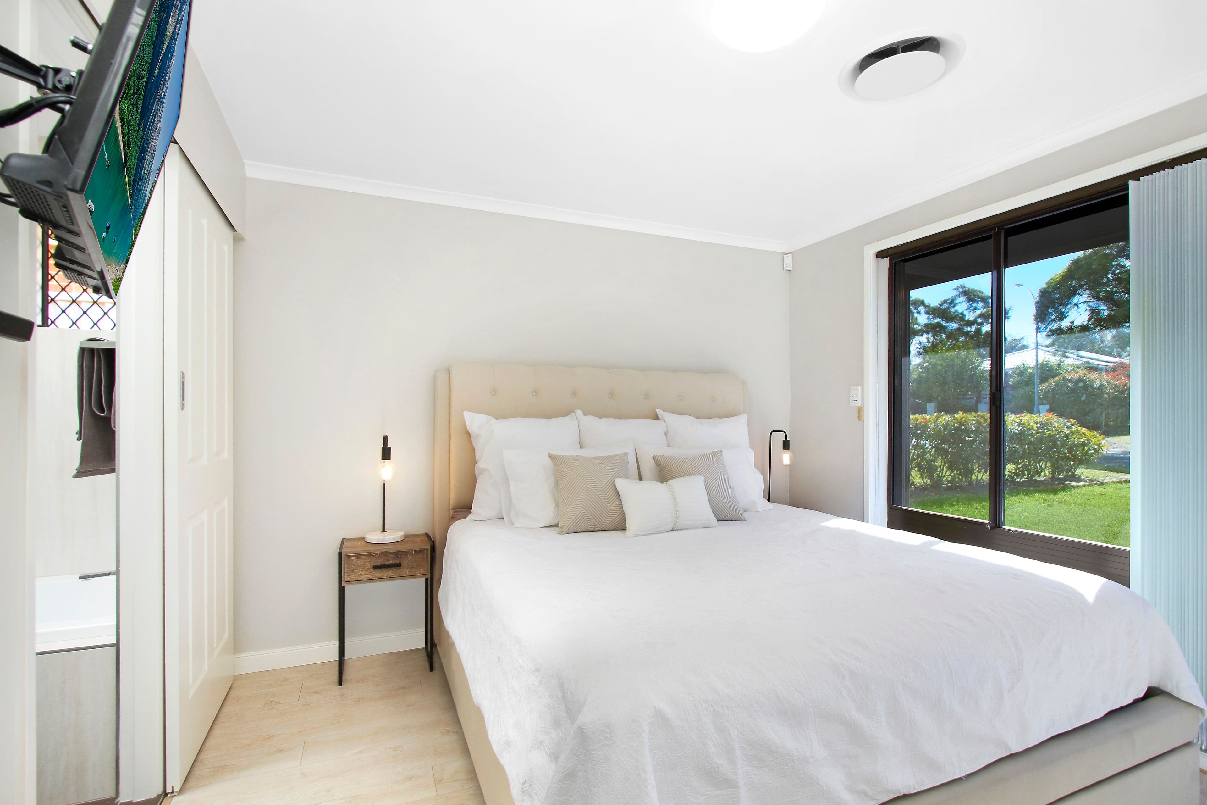 44 Glen Elgin Crescent, Edensor Park - Thumbnail 6