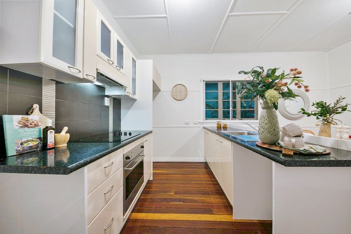 11 Bayford Street, Oxley QLD 4075, Oxley - Thumbnail 6