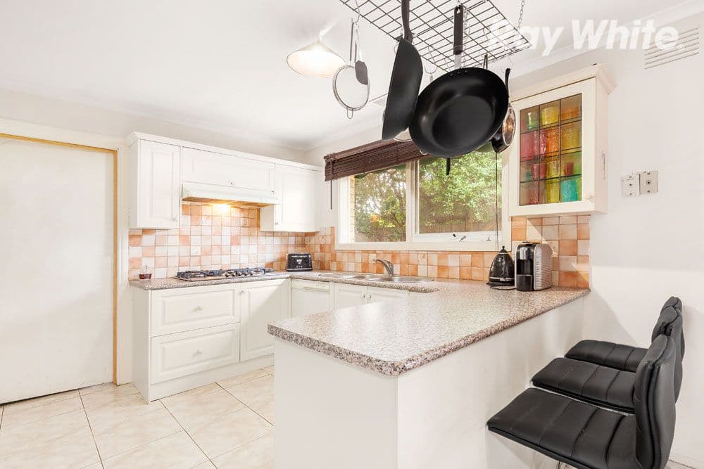 30 Tasman Drive, Bundoora VIC 3083, Bundoora - Thumbnail 4