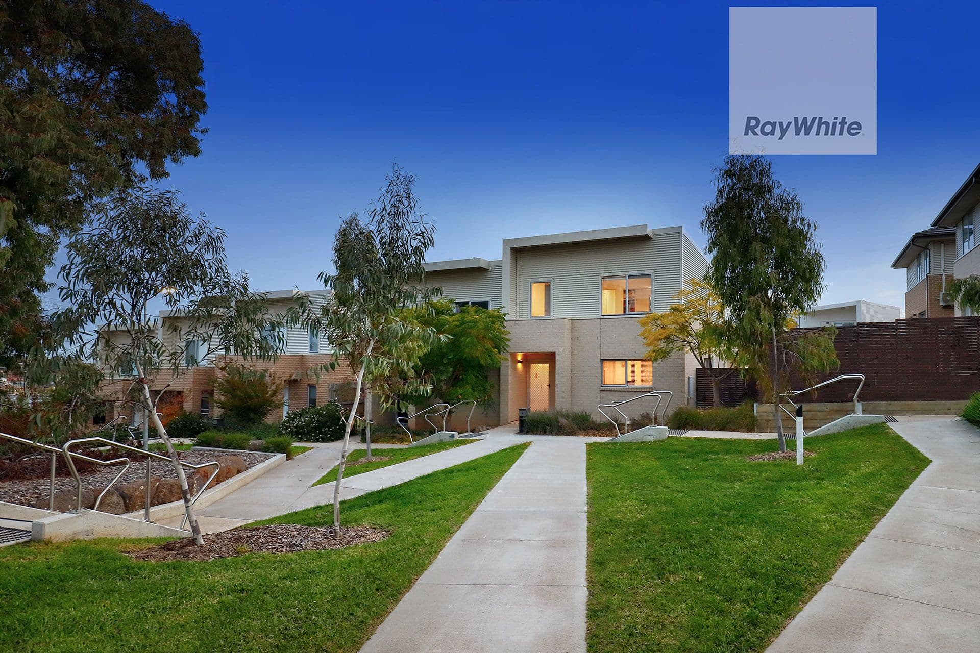 4 Treestone Walk, Westmeadows VIC 3049, Westmeadows - Thumbnail 2