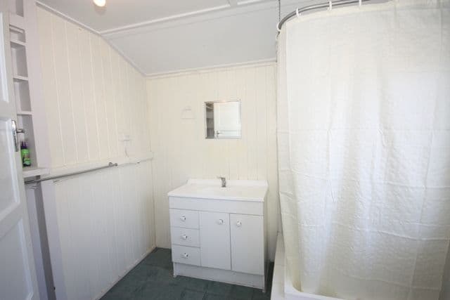  10 Buckland Street, BILOELA QLD 4715, Biloela - Thumbnail 3