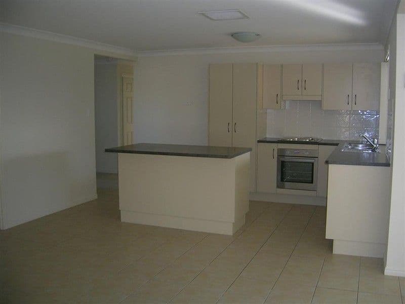 18 Joseph Street, GRACEMERE QLD 4702, Gracemere - Thumbnail 8