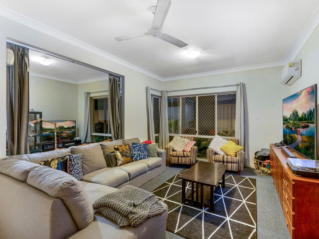 32 Ebony Place, Stretton QLD 4116, Stretton - Thumbnail 2