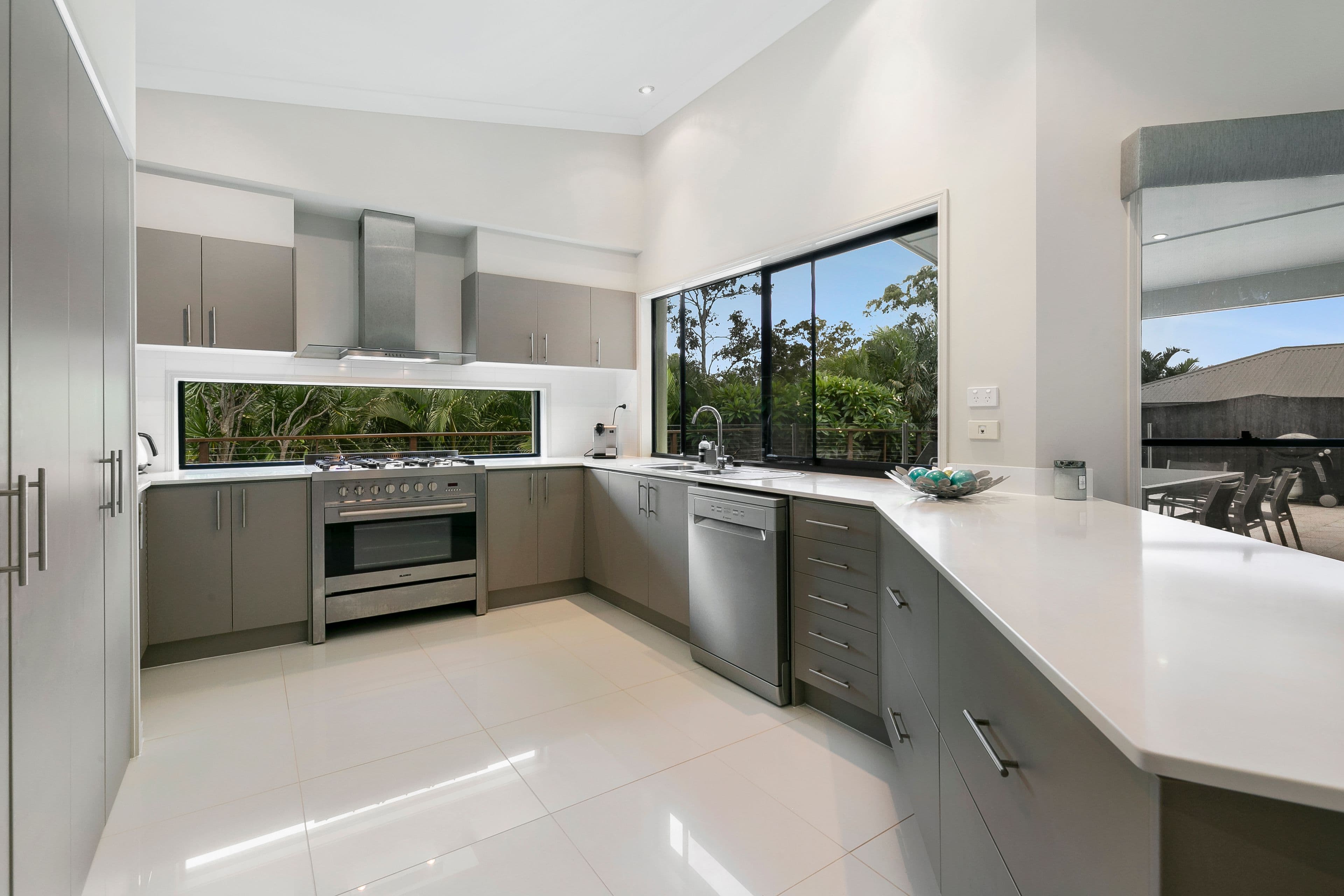 44 Harmsworth Road, Pacific Pines QLD 4211, Pacific Pines - Thumbnail 3