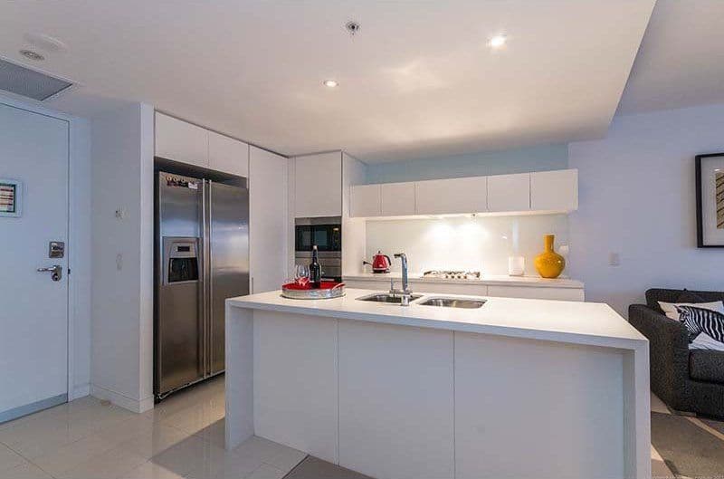 2003 'The Oracle' 4 Charles Avenue, Broadbeach QLD 4218, Broadbeach - Thumbnail 4