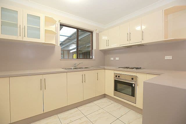 23 Sturt Avenue, GEORGES HALL NSW 2198, Georges Hall - Thumbnail 2