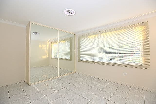 23 Sturt Avenue, GEORGES HALL NSW 2198, Georges Hall - Thumbnail 7