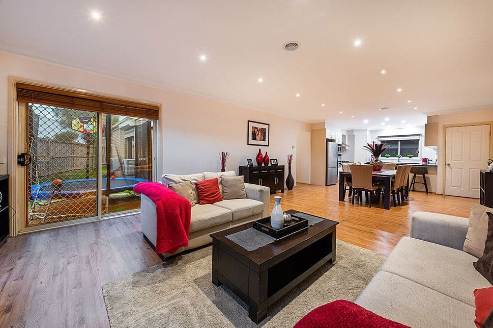 25 Stonehaven Avenue, Cranbourne VIC 3977, Cranbourne - Thumbnail 2