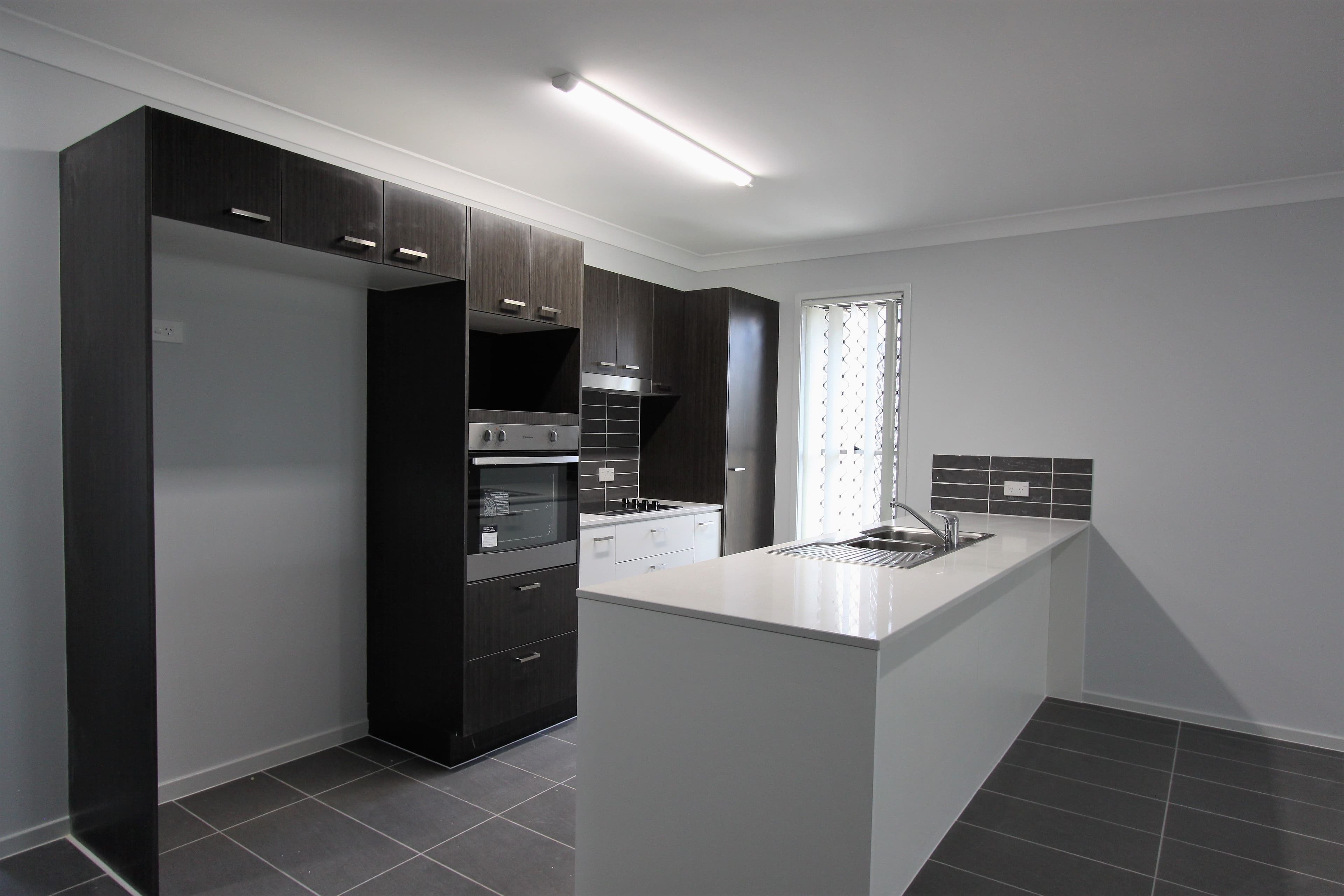 8 Victor Street, Collingwood Park QLD 4301, Collingwood Park - Thumbnail 2