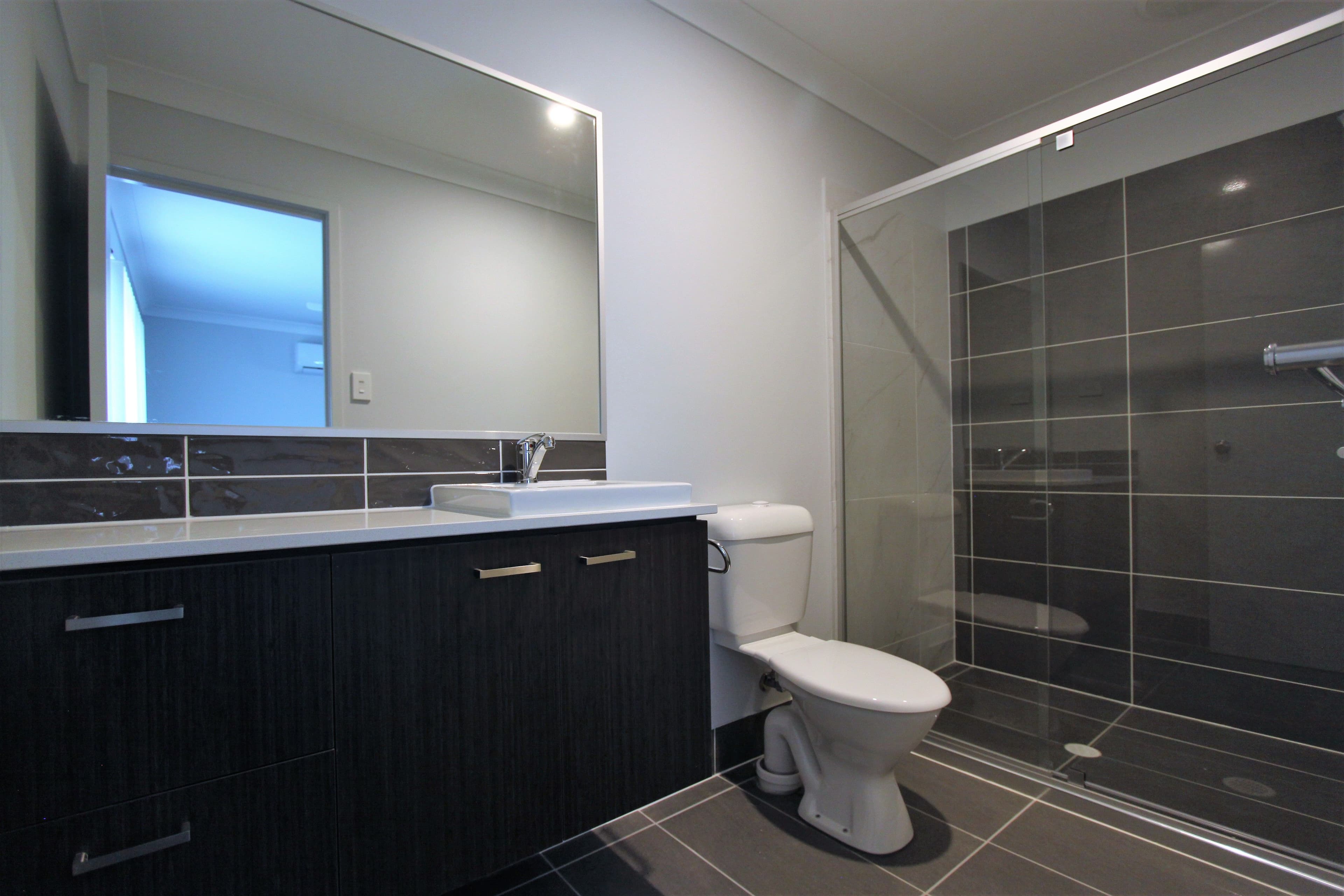 8 Victor Street, Collingwood Park QLD 4301, Collingwood Park - Thumbnail 6