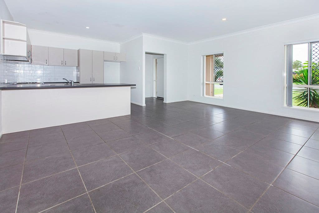 43 Quinn Close, Augustine Heights QLD 4300, Augustine Heights - Thumbnail 3