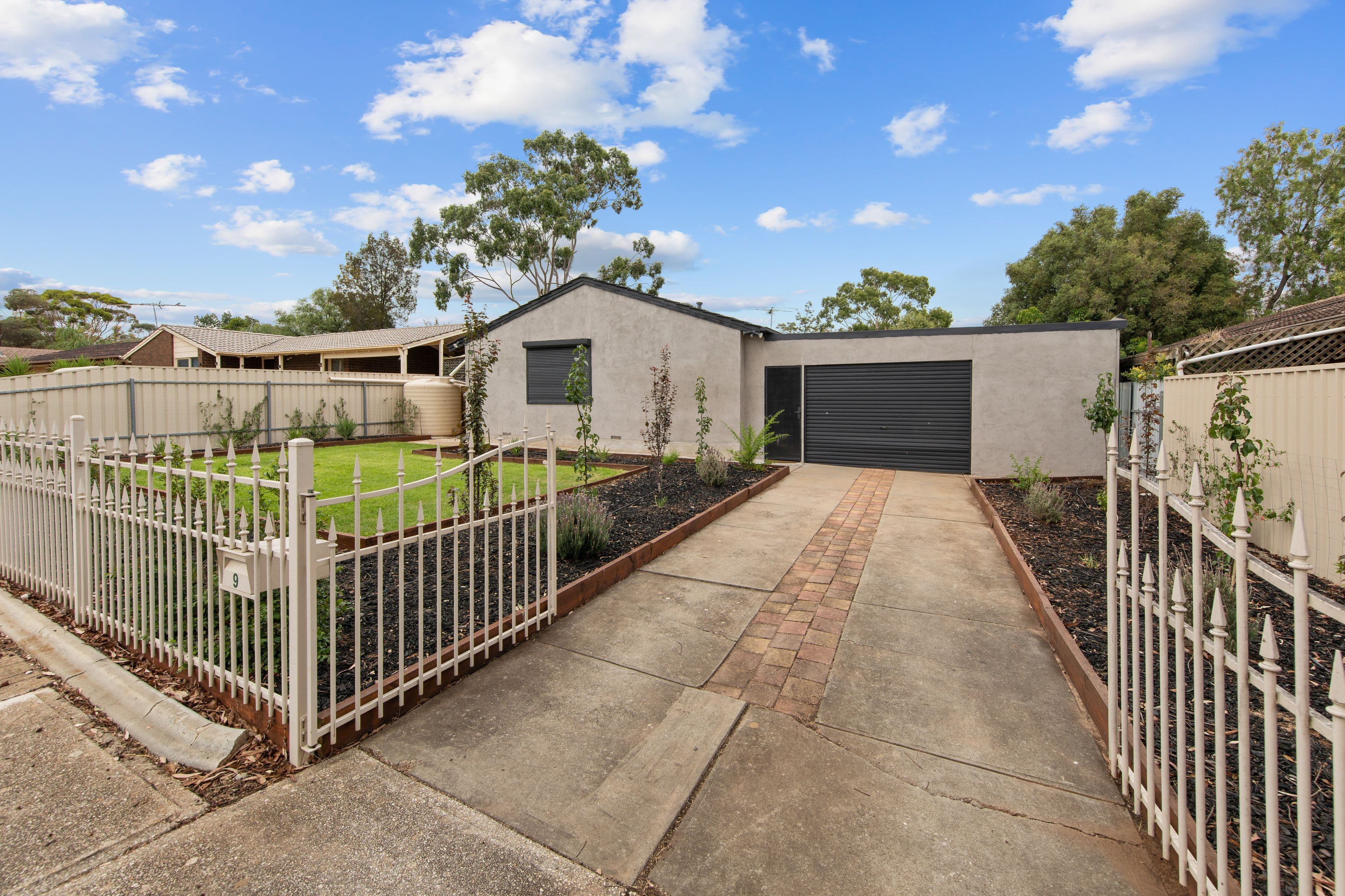 9 Lulama Crescent, Munno Para SA 5115, Munno Para - Thumbnail 2