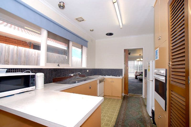 21  Edith Street, NOBLE PARK VIC 3174, Noble Park - Thumbnail 2