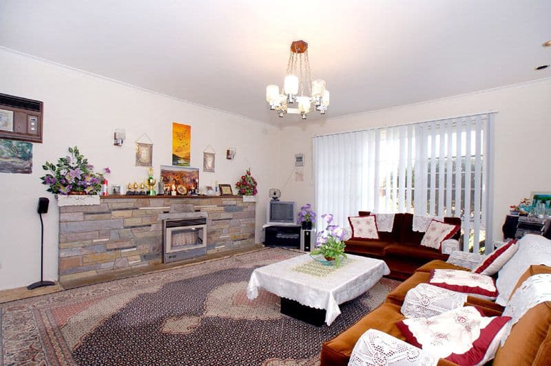 21  Edith Street, NOBLE PARK VIC 3174, Noble Park - Thumbnail 3