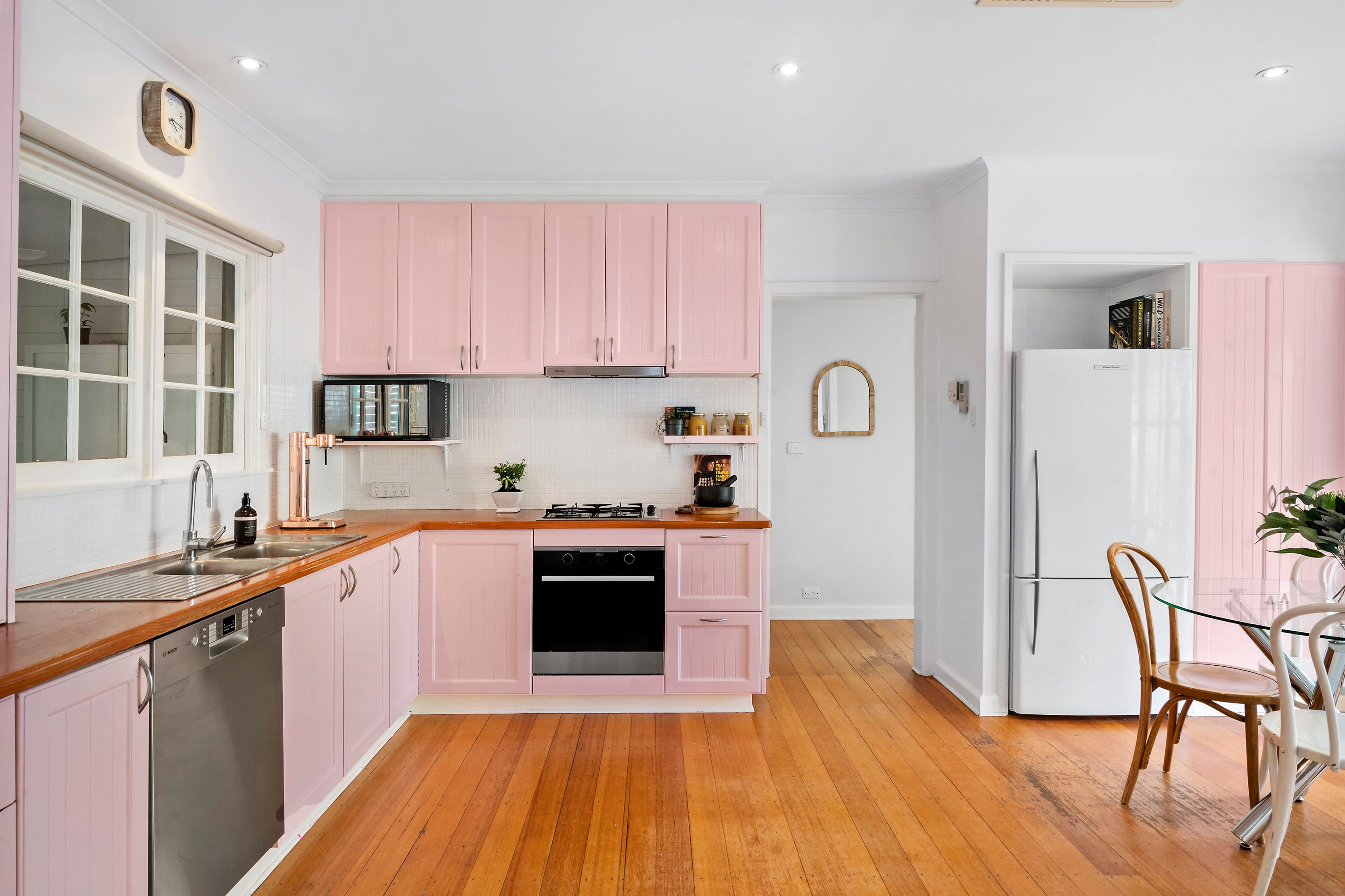 1 Heatherhill Road, Frankston VIC 3199, Frankston - Thumbnail 2