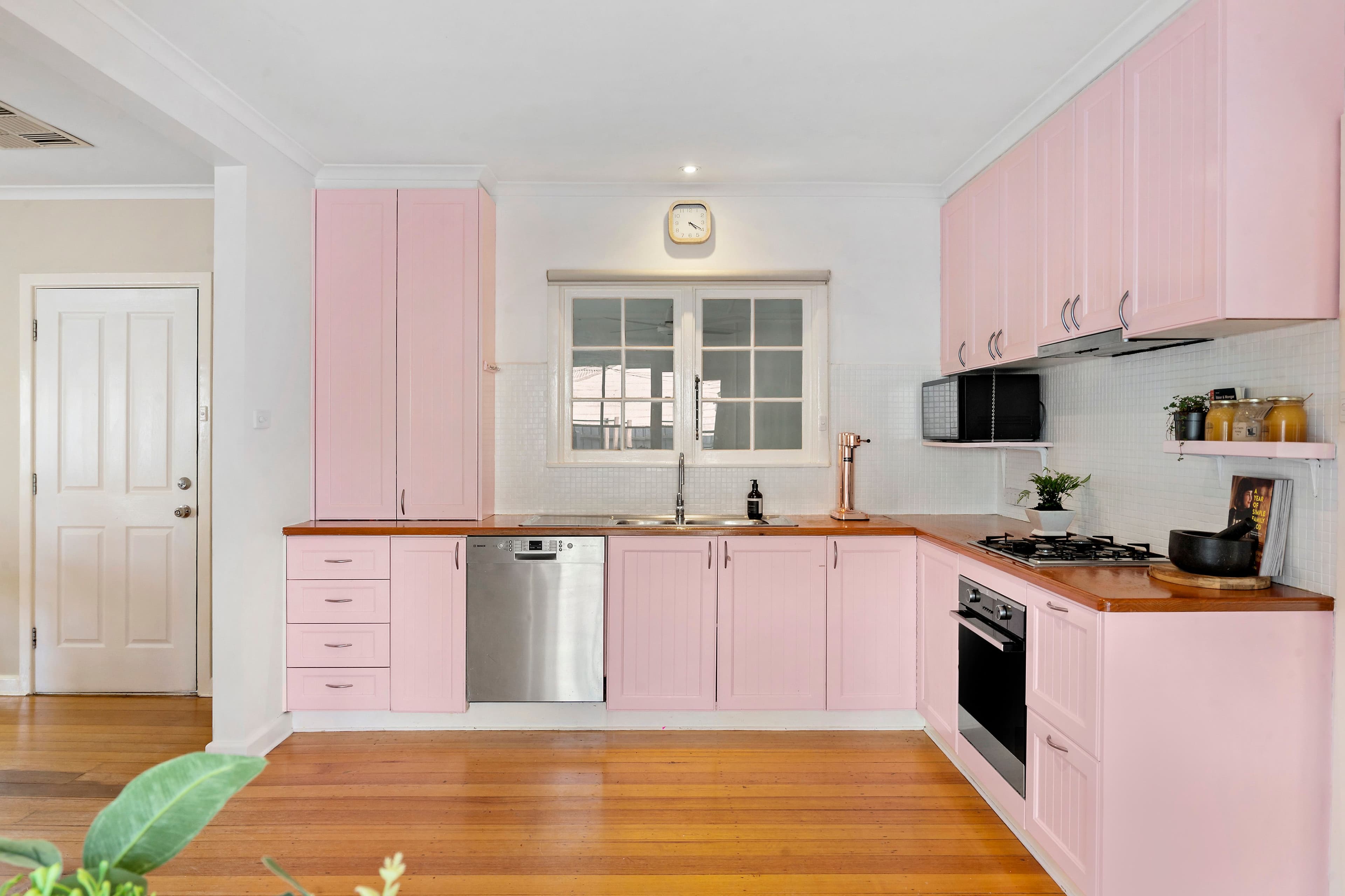 1 Heatherhill Road, Frankston VIC 3199, Frankston - Thumbnail 3