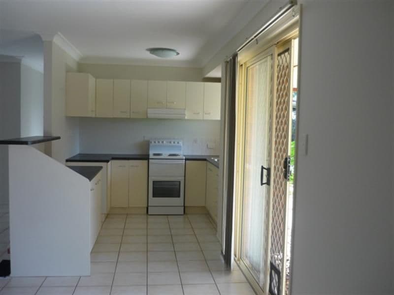 62 Crestwood Avenue, MORAYFIELD QLD 4506, Morayfield - Thumbnail 4