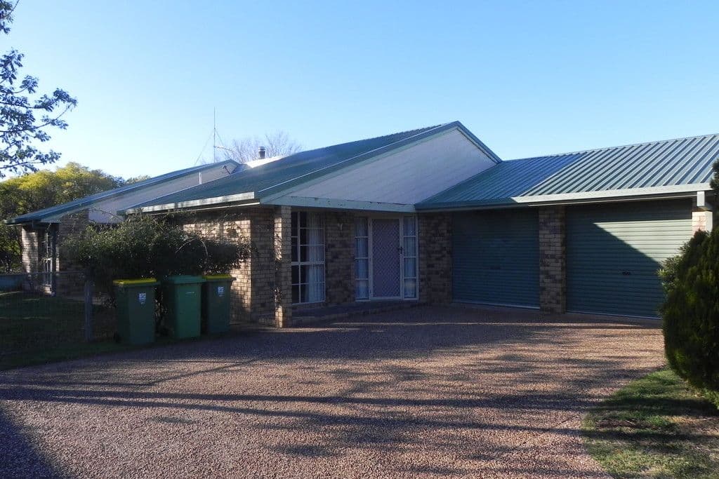 8 Fairway Drive, Pittsworth QLD 4356, Pittsworth - Image 1