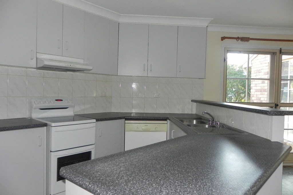 8 Fairway Drive, Pittsworth QLD 4356, Pittsworth - Thumbnail 5