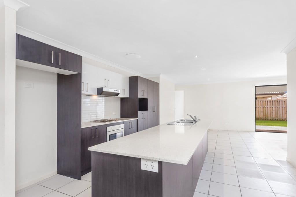 3 Kempsey Close, Fitzgibbon QLD 4018, Fitzgibbon - Thumbnail 3
