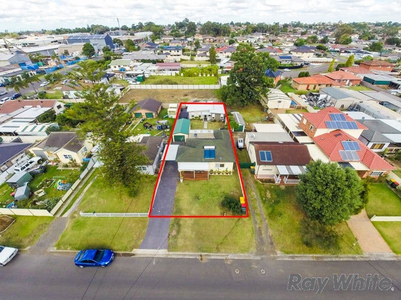 50 Chifley Street, Smithfield - Image 1