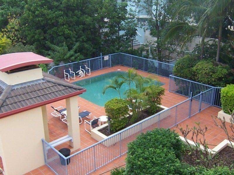 416 Marine Parade, BIGGERA WATERS QLD 4216, Biggera Waters - Thumbnail 2