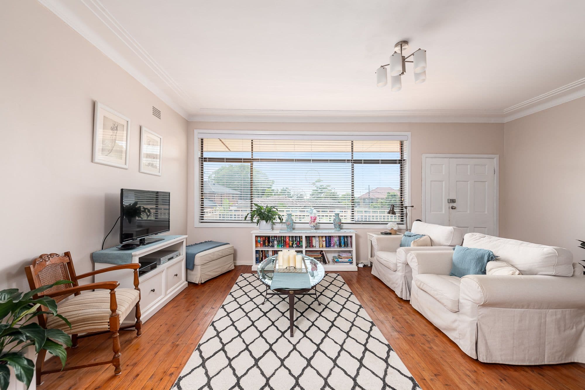 19 Robin Place, Caringbah South NSW 2229, Caringbah South - Thumbnail 2