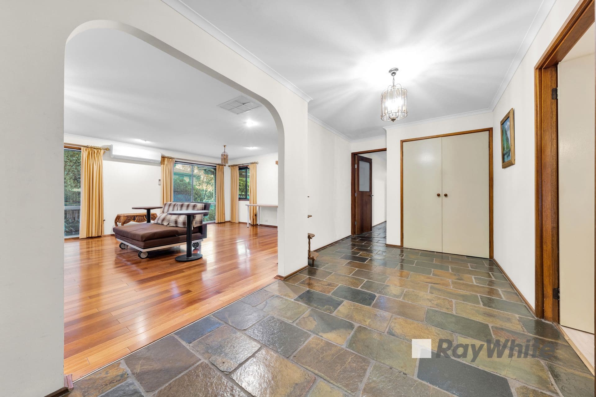 10 Halcyon Way, Narre Warren South VIC 3805, Narre Warren South - Thumbnail 7