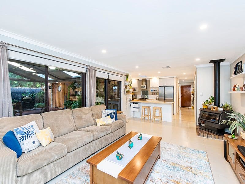 77 Seabrooke Avenue, Rockingham WA 6168, Rockingham - Image 1