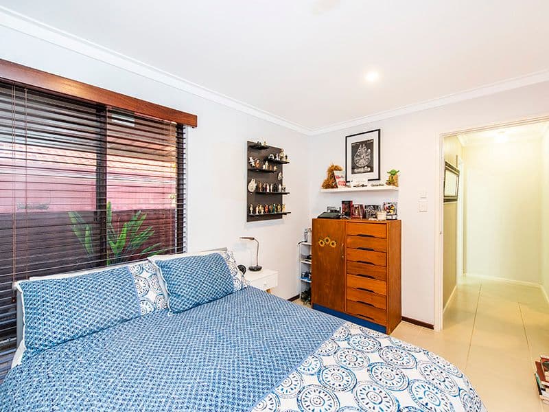 77 Seabrooke Avenue, Rockingham WA 6168, Rockingham - Thumbnail 3
