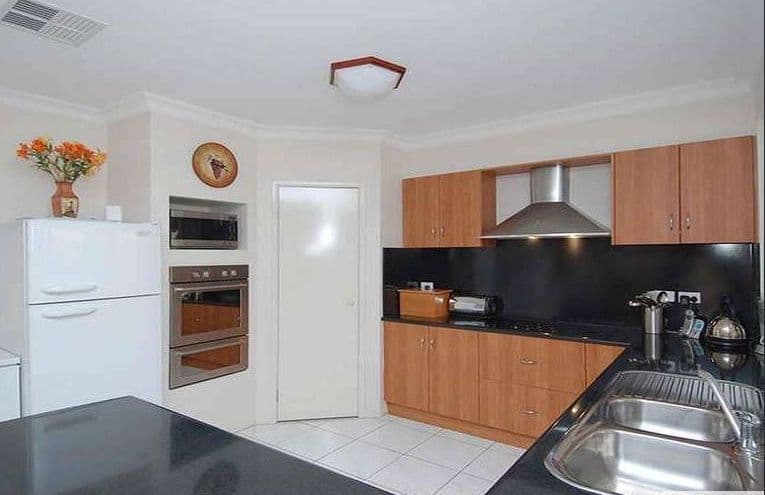 12 Mary Crescent, Craigmore SA 5114, Craigmore - Thumbnail 2
