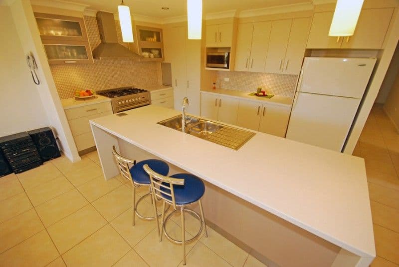 6 Letchford Court, YEPPOON QLD 4703, Yeppoon - Thumbnail 2