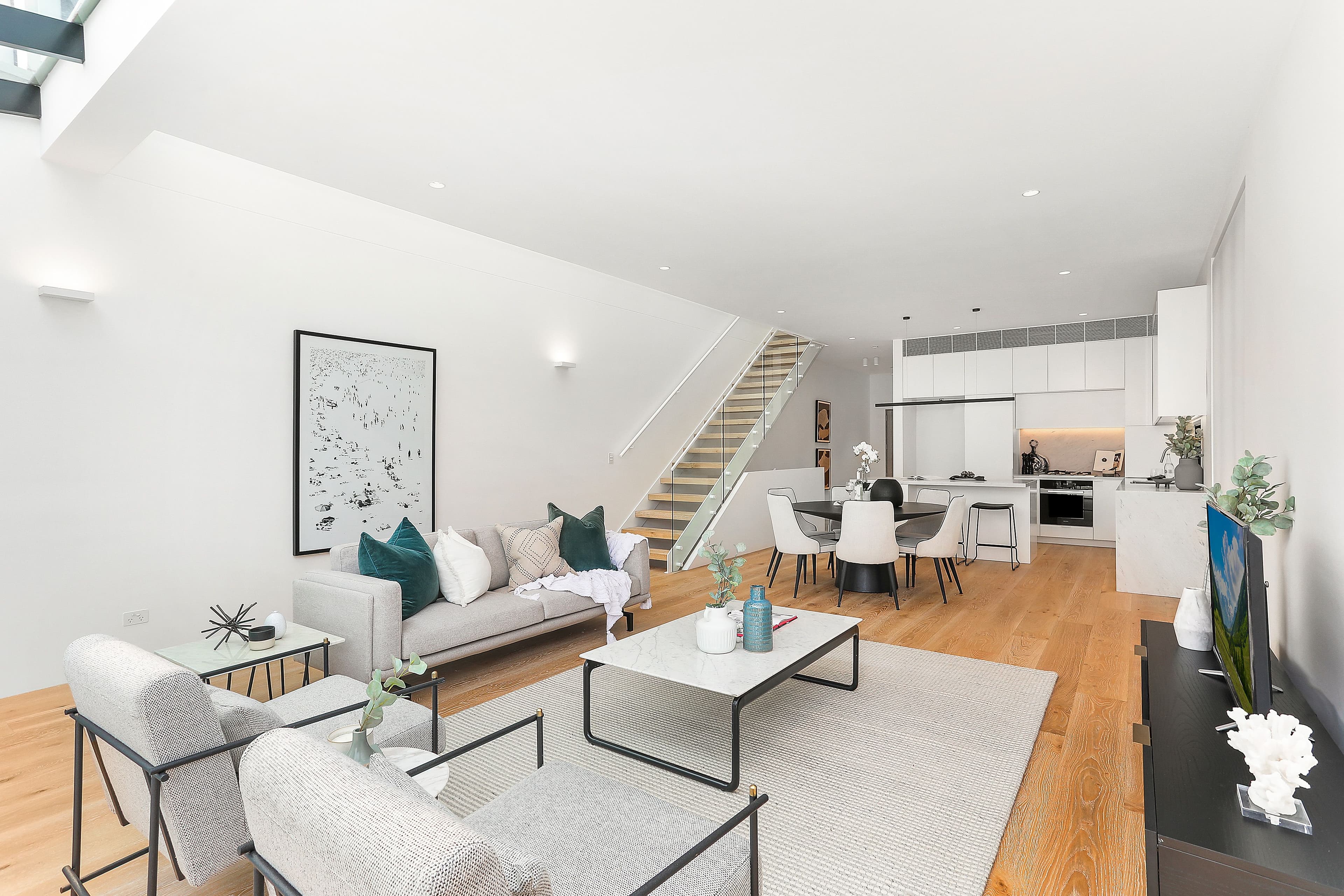 5 Murriverie Road, North Bondi - Thumbnail 2
